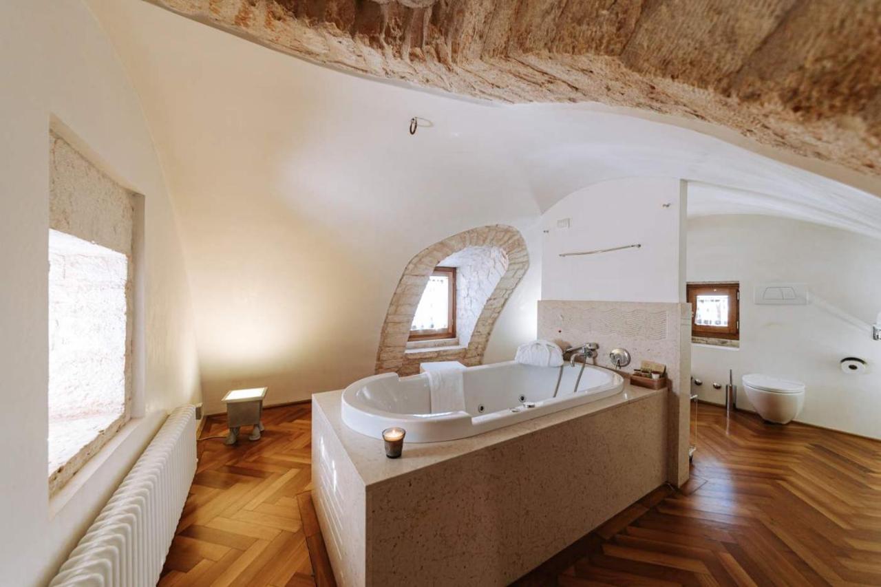 Santa Rosa Relais Otel Noci Dış mekan fotoğraf