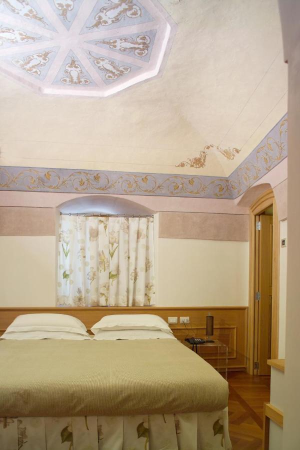 Santa Rosa Relais Otel Noci Dış mekan fotoğraf