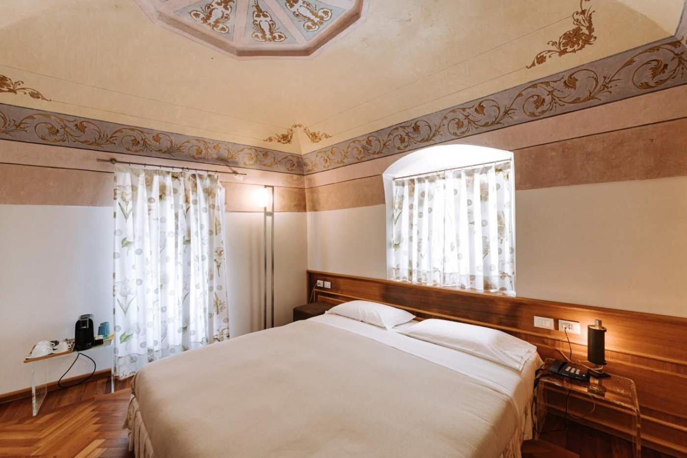 Santa Rosa Relais Otel Noci Dış mekan fotoğraf