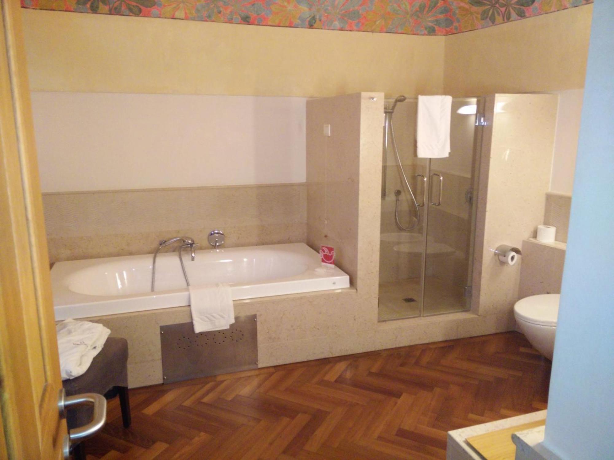 Santa Rosa Relais Otel Noci Dış mekan fotoğraf